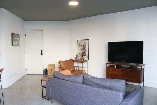 Comprar apartamento na Vila Leopoldina com 2 quartos, piscina e churrasqueira. — Sala