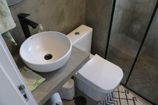 Comprar apartamento na Vila Leopoldina com 2 quartos, piscina e churrasqueira. — Banheiro 1
