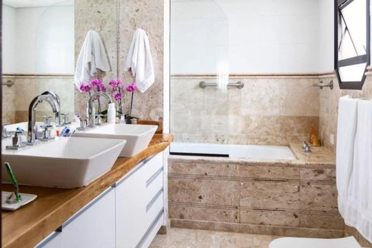 Comprar apartamento mobiliado com 2 quartos, varanda gourmet e piscina no condomínio. — foto 9