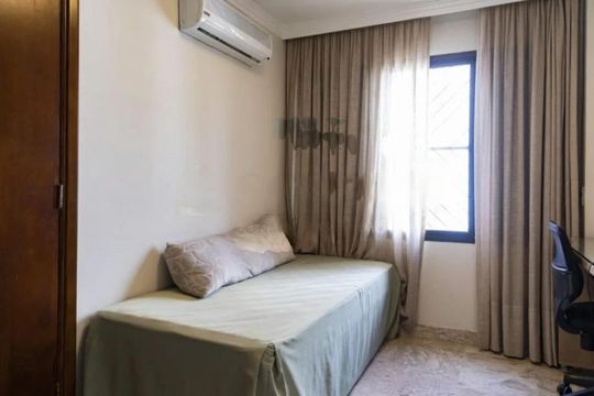 Comprar apartamento mobiliado com 2 quartos, varanda gourmet e piscina no condomínio. — foto 5