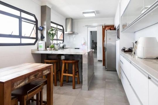 Comprar apartamento mobiliado com 2 quartos, varanda gourmet e piscina no condomínio. — foto 12