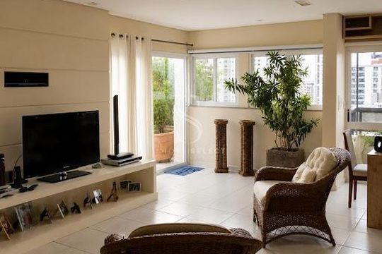 Comprar apartamento em Perdizes com 3 quartos, quintal, varanda gourmet, academia e piscina no condomínio. — foto 1