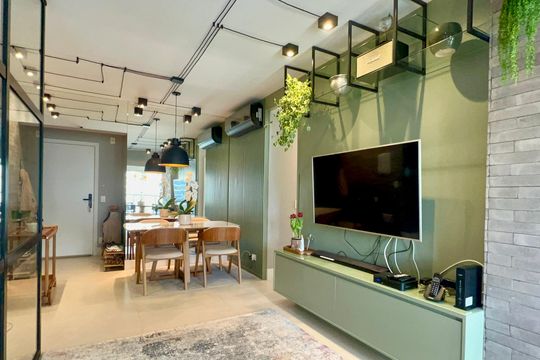Comprar apartamento em Sumarezinho com 2 quartos, 1 suíte, varanda e academia no condomínio. — Sala de TV