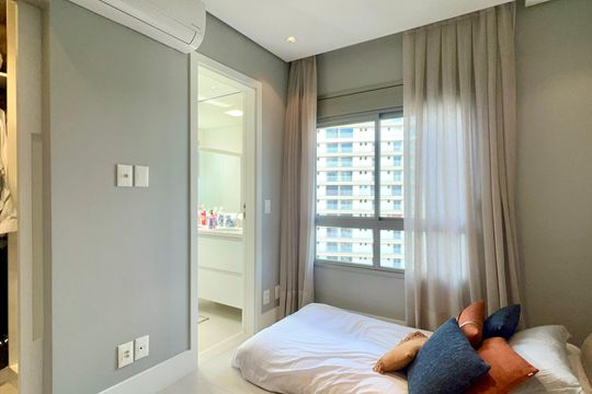 Comprar apartamento em Sumarezinho com 2 quartos, 1 suíte, varanda e academia no condomínio. — Suite