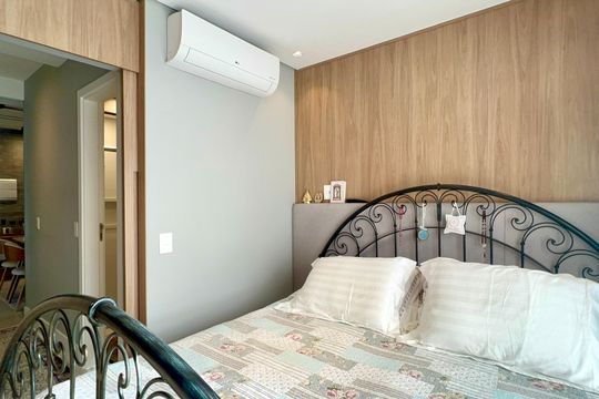 Comprar apartamento em Sumarezinho com 2 quartos, 1 suíte, varanda e academia no condomínio. — Quarto