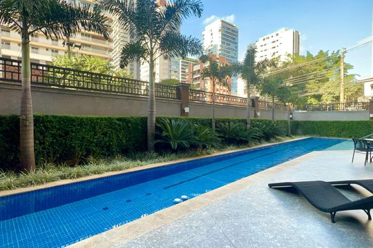 Comprar apartamento em Sumarezinho com 2 quartos, 1 suíte, varanda e academia no condomínio. — Piscina