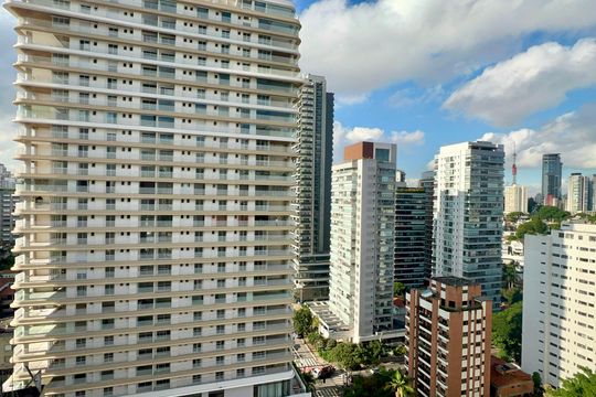 Comprar apartamento em Sumarezinho com 2 quartos, 1 suíte, varanda e academia no condomínio. — Vista da Varanda