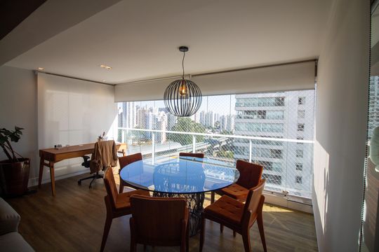 Apartamento com 2 quartos à venda. Oportunidades de compra incríveis disponíveis! — Sala de Jantar