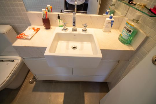 Apartamento com 2 quartos à venda. Oportunidades de compra incríveis disponíveis! — Banheiro da Suíte