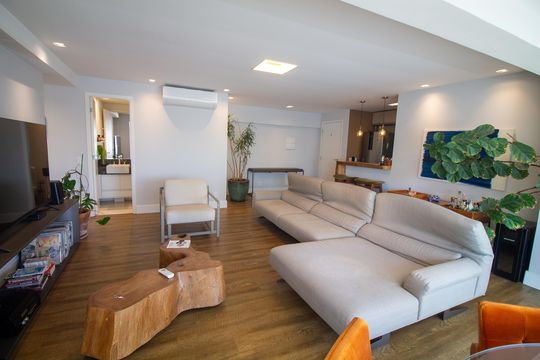 Apartamento com 2 quartos à venda. Oportunidades de compra incríveis disponíveis! — Sala