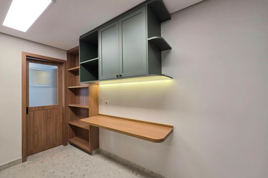 Compra apartamento Itaim Bibi: 2 quartos, varanda. — Cozinha