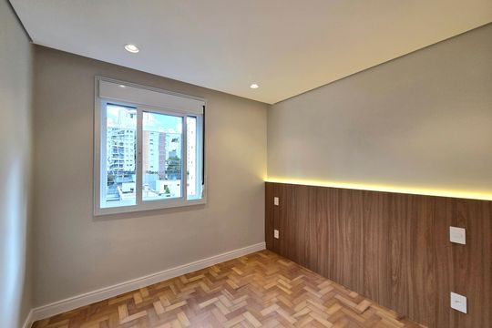 Compra apartamento Itaim Bibi: 2 quartos, varanda. — Quarto 2