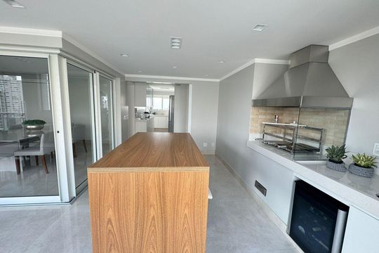 Compra apartamento mobiliado na Vila Mariana com 6 quartos e varanda. Churrasqueira no condomínio. — foto 13