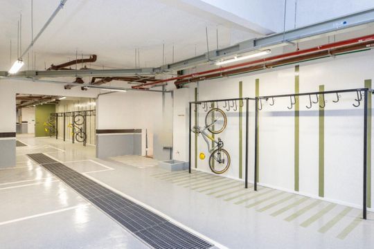 Apartamento mobiliado com 3 quartos, quintal e varanda. Venda aceita animais. — foto 31