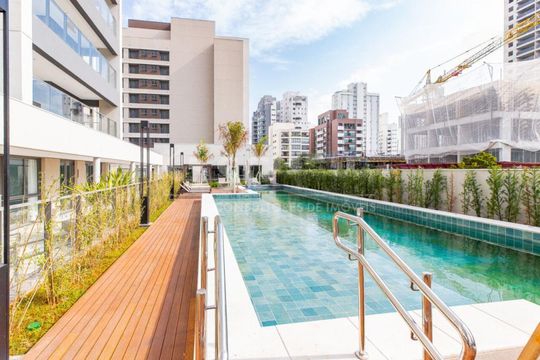 Apartamento mobiliado com 3 quartos, quintal e varanda. Venda aceita animais. — foto 35