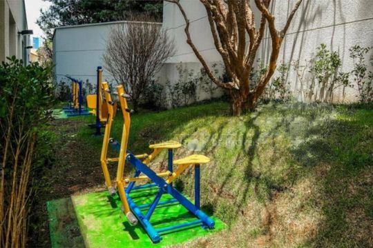 Venda de apartamento mobiliado na Aclimação com 2 quartos, varanda e piscina no condomínio. — foto 27