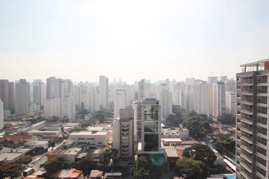 Venda de apartamento em Indianópolis com 2 quartos. — Vista