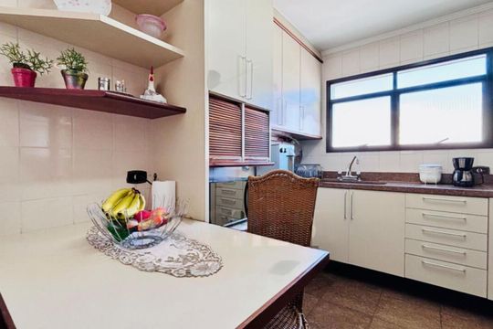 Apartamento à venda, com 246 m², 3 quartos e 3 vagas — foto 29