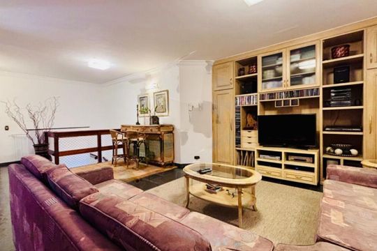 Apartamento à venda, com 246 m², 3 quartos e 3 vagas — foto 1