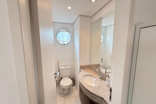 Venda de apartamento mobiliado em Moema com 2 quartos, varanda e churrasqueira no condomínio. — foto 8
