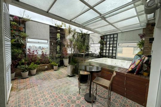 Comprar apartamento mobiliado com 4 quartos, varanda, quintal, piscina e churrasqueira no condomínio. — foto 42