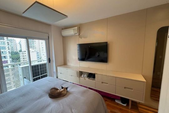 Comprar apartamento mobiliado com 3 suítes, varanda, closet e academia, piscina e churrasqueira no condomínio. — foto 18