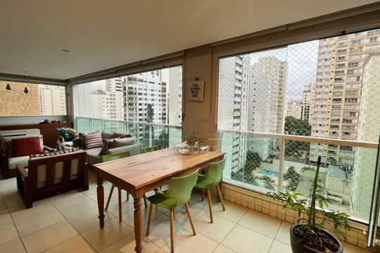 Compra apartamento mobiliado em Campo Belo com varanda, closet, 3 suítes e academia no condomínio. — foto 4