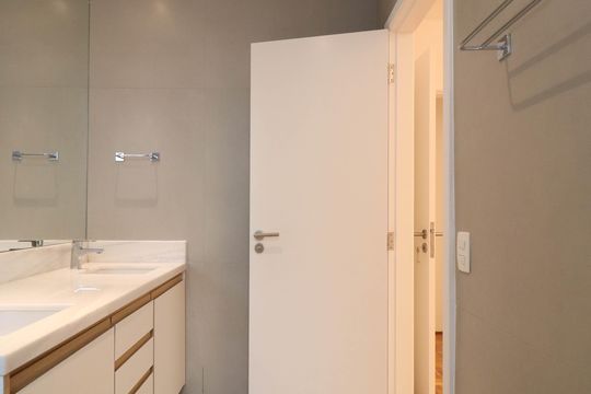 Compra de apartamento com 3 quartos. Ideal para você! — Banheiro da Suíte 1