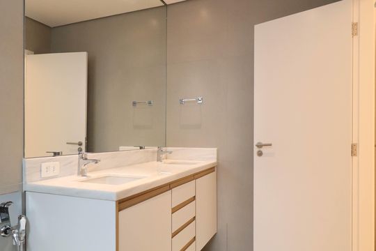Compra de apartamento com 3 quartos. Ideal para você! — Banheiro da Suíte 1