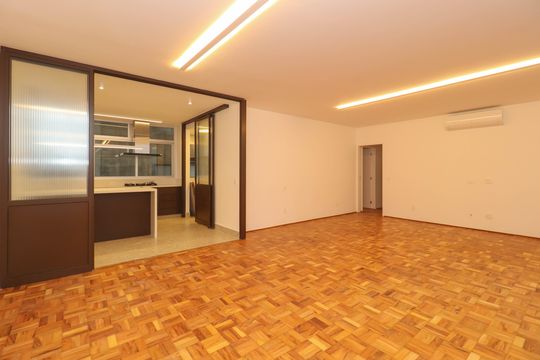Compra de apartamento com 3 quartos. Ideal para você! — Sala