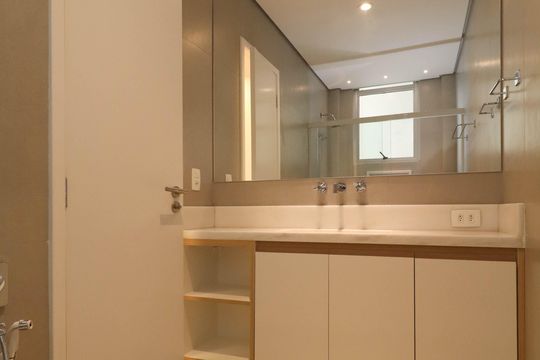 Compra de apartamento com 3 quartos. Ideal para você! — Banheiro da Suíte 2