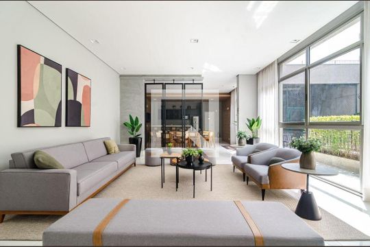 Compra este apartamento com 2 quartos, sendo 1 suíte. — Salão de Festas