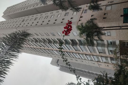 Compra apartamento em Água Branca com 2 quartos. — Fachada