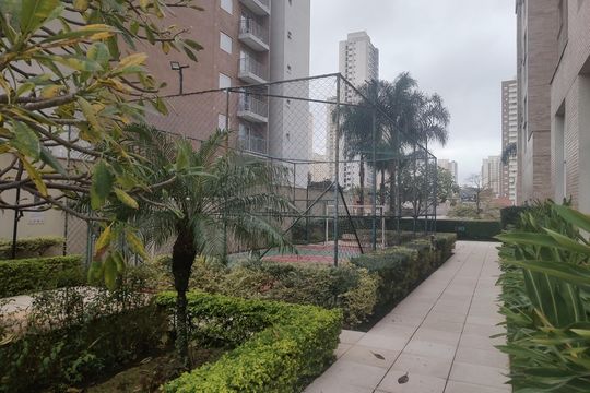 Compra apartamento em Água Branca com 2 quartos. — Varanda