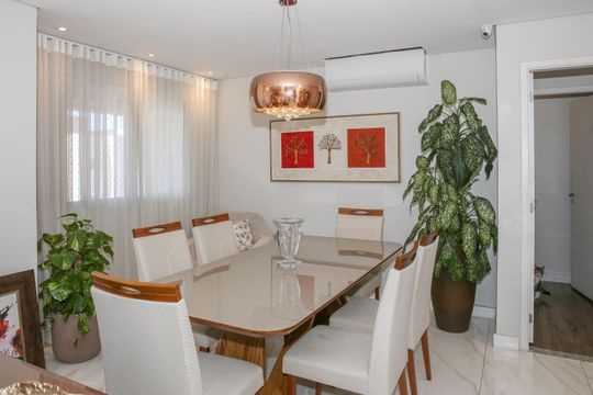 Compra apartamento em Água Branca com 2 quartos. — Sala