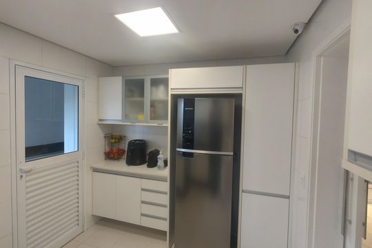 Compra apartamento em Água Branca com 2 quartos. — Cozinha