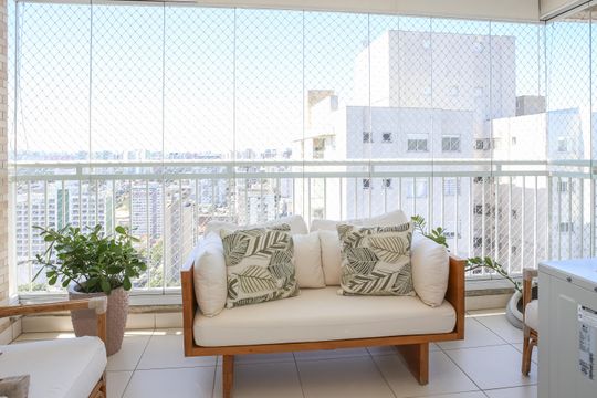 Compra apartamento em Água Branca com 2 quartos. — Varanda Gourmet