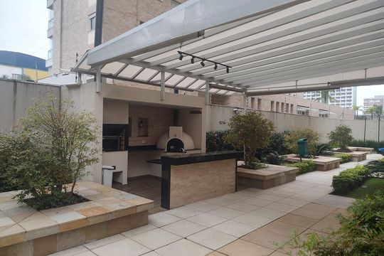 Compra apartamento em Água Branca com 2 quartos. — Varanda