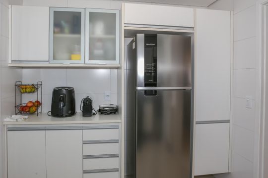 Compra apartamento em Água Branca com 2 quartos. — Cozinha