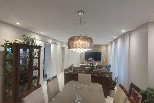 Compra apartamento em Água Branca com 2 quartos. — Sala de Jantar