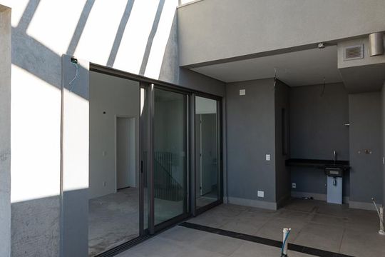 Venda de apartamento com 3 quartos, piscina e academia no condomínio. — Cobertura