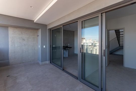 Venda de apartamento com 3 quartos, piscina e academia no condomínio. — Cobertura
