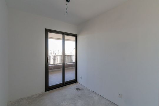 Apartamento com 2 quartos e piscina no condomínio, ideal para comprar. — Quarto