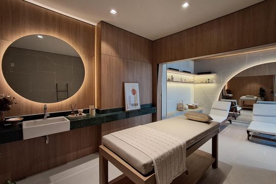 Apartamento com 2 quartos e piscina no condomínio, ideal para comprar. — Área comum