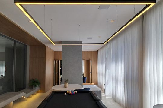 Apartamento com 2 quartos e piscina no condomínio, ideal para comprar. — Área comum