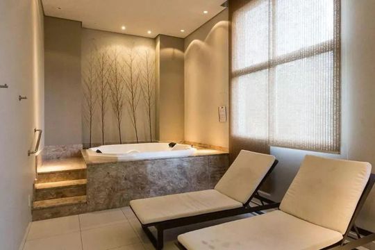 Comprar apartamento mobiliado em Campo Belo com 2 suítes, varanda, quintal e piscina no condomínio. — foto 29