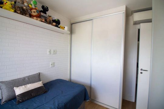 Comprar apartamento mobiliado em Campo Belo com 2 suítes, varanda, quintal e piscina no condomínio. — foto 19