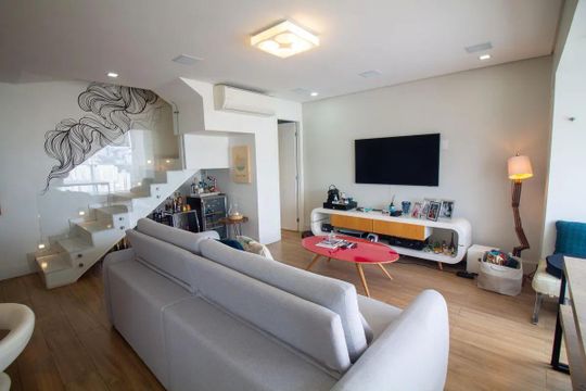 Comprar apartamento mobiliado em Campo Belo com 2 suítes, varanda, quintal e piscina no condomínio. — foto 1