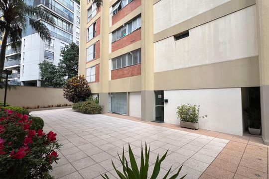 Comprar apartamento no Sumarezinho com 3 quartos e piscina no condomínio. — Área comum