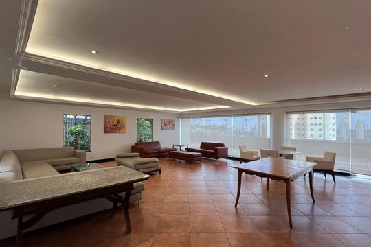 Comprar apartamento no Sumarezinho com 3 quartos e piscina no condomínio. — Salão de Festas
